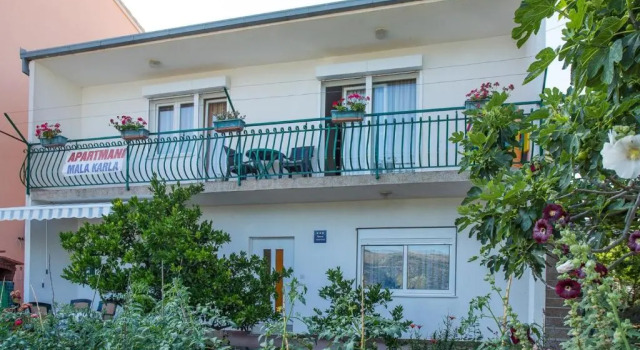Apartments Mala Karla 1685, Rezerwuj Apartament Hotele w Split-Dalmatia County z parkingiem, Parking