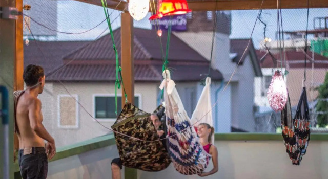 Тент Karma Home Hostel