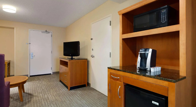 Двухместный люкс c 1 комнатой Hilton Garden Inn Fredericksburg