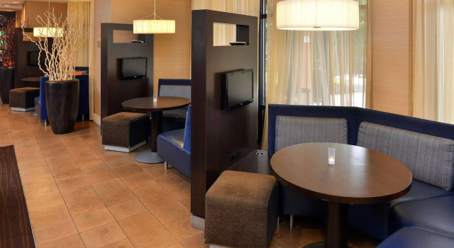 Courtyard Laredo, Rezervovat Hotel Laredo Texas