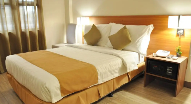 Ekonomiczny dwuosobowy pokój Baypark Inn