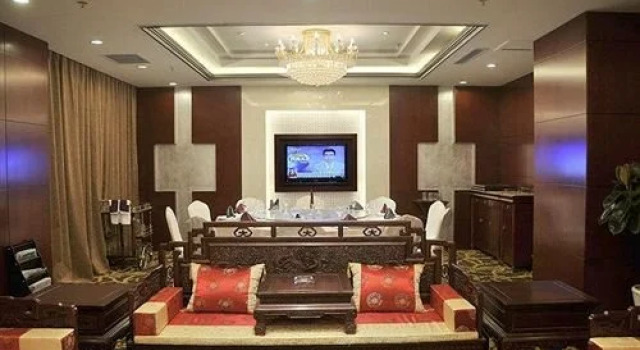 Long Fei Sheng Shi International Hotel, Boek Hotel Hotels in Shaanxi met parkeren, Parkeren