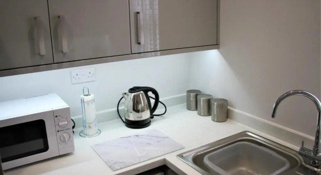 Апартаменты The Alvaros Apartment