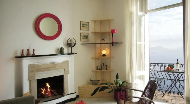 Charming house with private dock on Lake Como, Buchen Sie Hotel Argegno Comer See