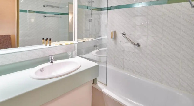 Семейный номер Standard Hotel *** & Spa Vacances Bleues Villa Marlioz