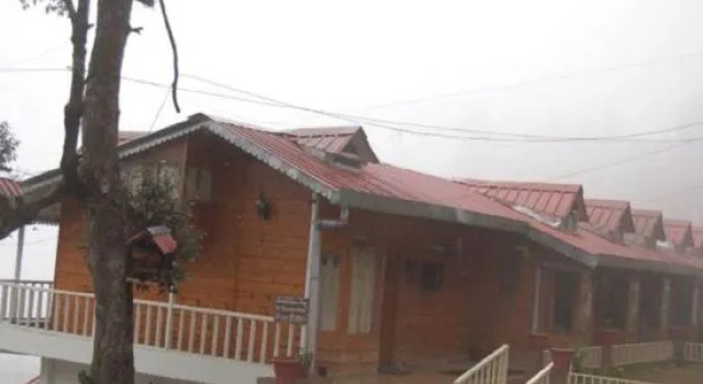 Royal Dutch Resorts and Doll Museum, Varaa Hotelli Mukteshwar Uttarakhand