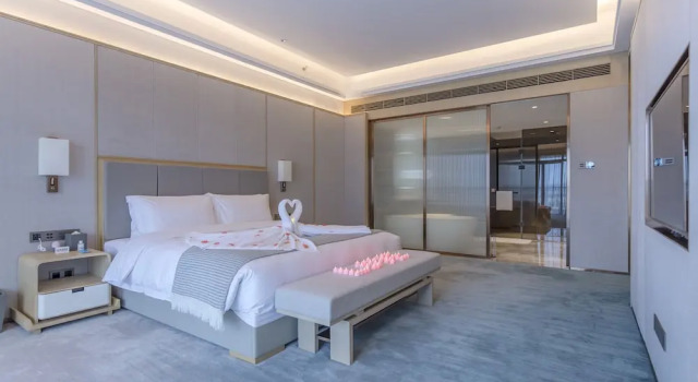 Люкс Deluxe Qianhuazhou Hotel