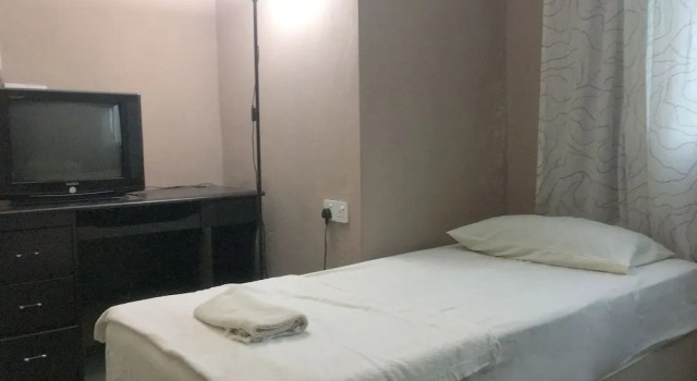 OYO 89589 Naiim Hotel