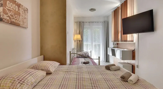 Коттедж Holiday Home in Liznjan With Pool Near Beach