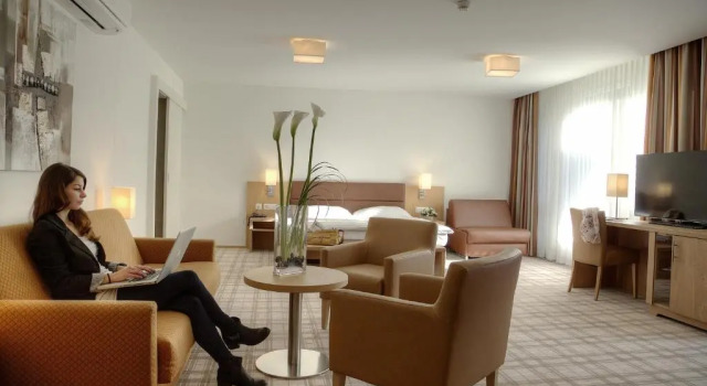 Четырёхместный номер Standard Central City Hotel Rochat