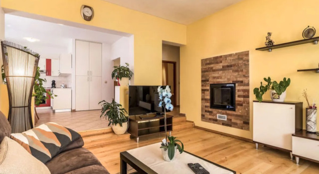 Petar (KST253), Book Hotel Tar Poreč Riviera