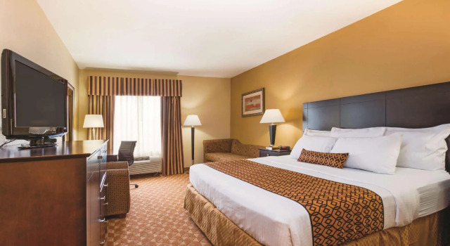 Двухместный номер Standard La Quinta by Wyndham Lexington South / Hamburg
