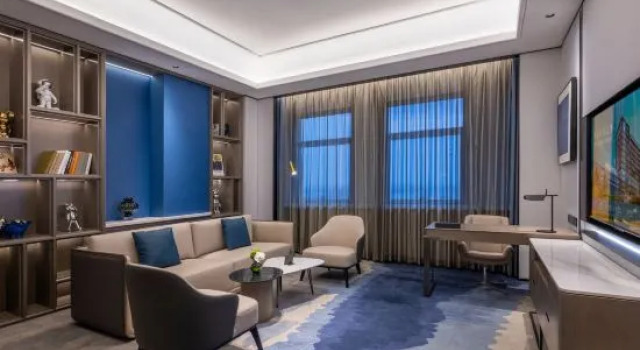 Люкс Deluxe Novotel Kunshan Yangcheng Lake