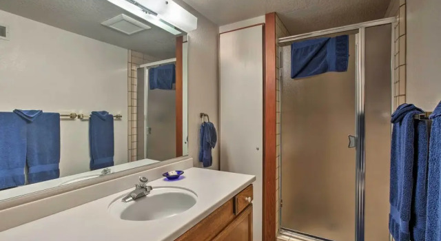 Апартаменты 11 Mi to Palisades Tahoe: Lakefront Home w/ View!