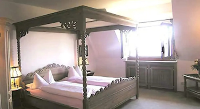Семейный номер Standard Burghotel