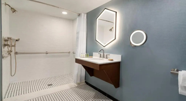 Номер Standard с балконом и с видом на океан DoubleTree by Hilton Ocean City Oceanfront