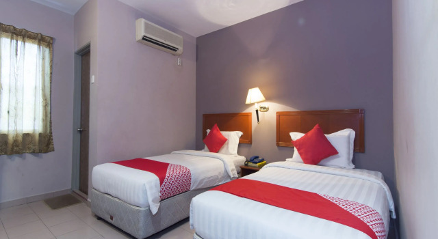 Двухместный номер Standard Super OYO 484 Comfort Hotel Kapar