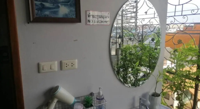 Кровать в общем номере (женский номер) T2B Hostel