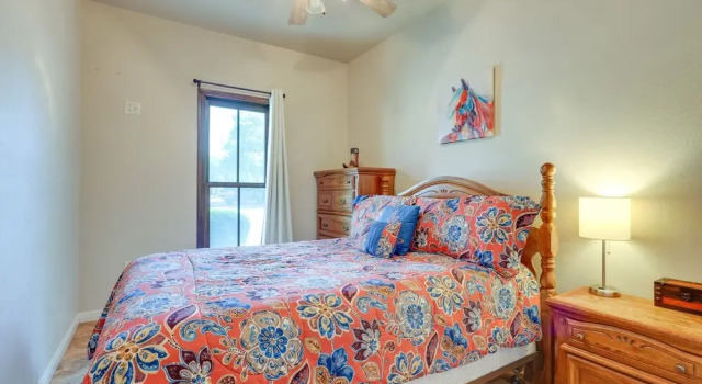 Cozy New Braunfels Condo w/ Community Pool & Grill