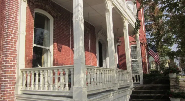 Baer House Inn, Забронировать Отель «постель и завтрак» Виксберг Миссисипи