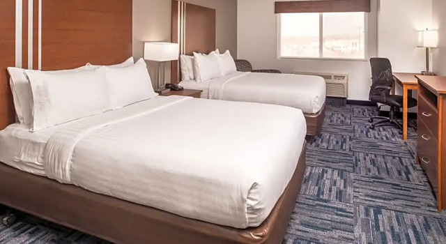 Люкс Standard Holiday Inn Express & Suites Alamogordo Highway 54/70 by IHG