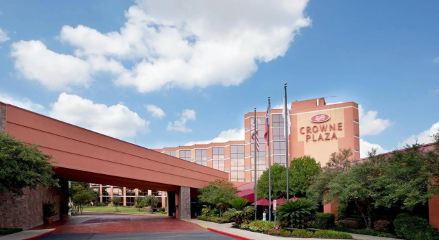Crowne Plaza Austin, Забронировать Отель Остин Greater Austin, рядом с Торговый центр The Linc