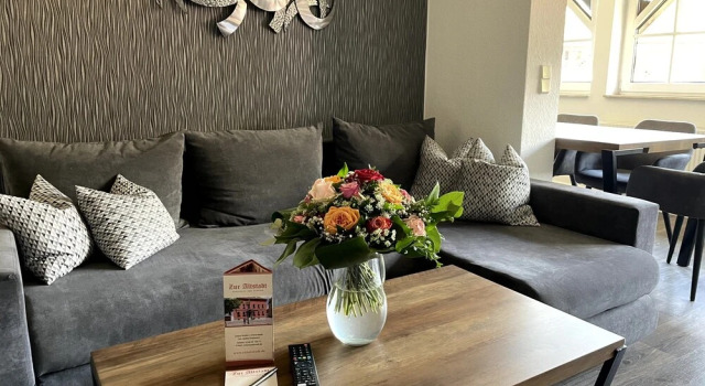 Apartamento familiar "Zur Altstadt - Am Fuße der Osterburg" Gaststätte, Pension, FEWO