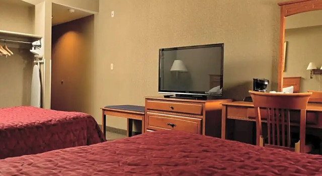 Четырёхместный номер Deluxe Comfort Inn Lundys Lane