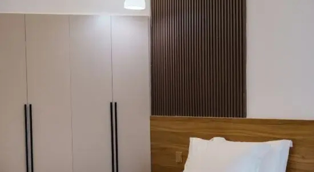 Люкс Deluxe Yuanshe Muyun Ge Homestay (Phoenix Ancient City Nanhua Li Tourist Center Branch)