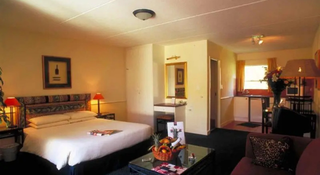 Четырёхместный номер Superior Mercure Hotel Nelspruit