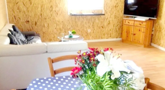 Chalet With 2 Bedrooms in Saint-genest-de-beauzon, With Enclosed Garde, Забронировать Шале Виллы Овернь-Рона-Альпы, Вилла
