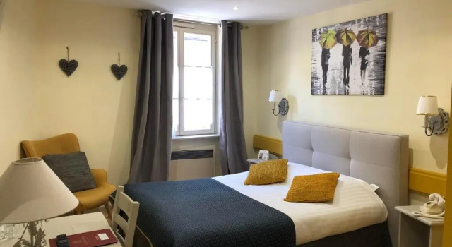Номер Comfort The Originals Boutique, Hôtel de la Balance, Montbéliard