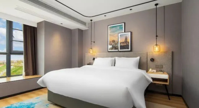Люкс Executive City Comfort Inn (Kunming Changshui International Airport Yunlifang Branch)