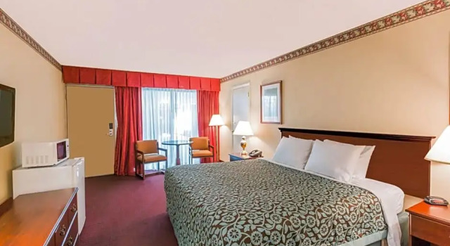 Номер Standard Days Inn by Wyndham East Stroudsburg