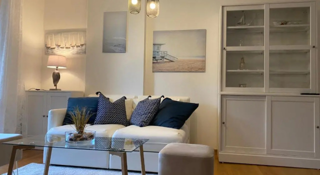 Апартаменты Apartment mit Meerblick am Strand Costa Azzura