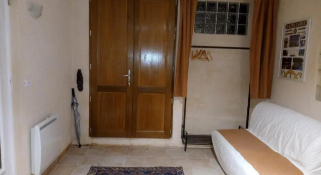 Апартаменты LOurs des Corbières - Chambres dhôtes