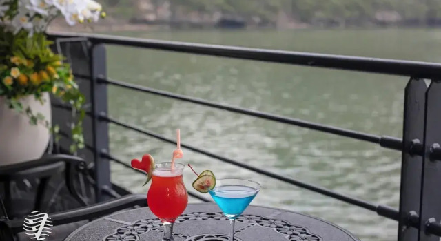 Четырёхместный семейный номер Standard с балконом и с видом на море Velar of the Sea Cruise