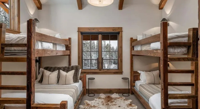 30 Spur Road 6 Bedroom Home by Moonlight Basin Lodging, Buchen Sie Ferienhaus Big Sky Montana