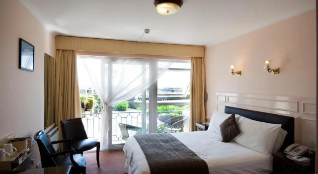 Двухместный номер Standard с балконом и с видом на море Pontac House Hotel
