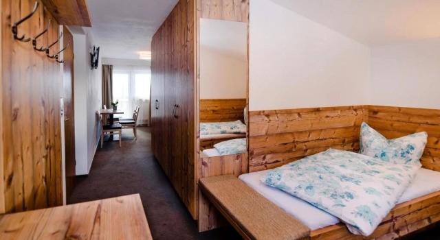 Garni Stefani, Rezervovat Hotel Hotely v Tyrolsko s parkováním, Parkování
