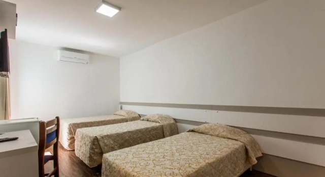 Трёхместный номер Standard Cardim Plaza Hotel