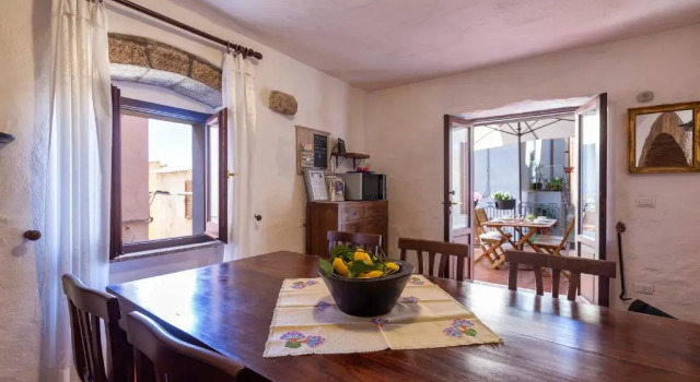 Esclusiva Dimora Storica nel cuore del Borgo Medievale---- Exclusive Historical House inside the Medieval Village