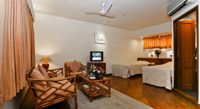 Summit Hotel