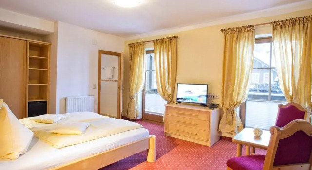 Трёхместный номер Standard с балконом Hotel in the HEART of the Alps
