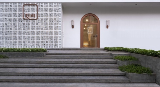 KINI Luxury Capsule - Hostel