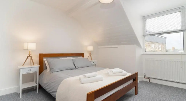 Bright~ Town Center~ 2 bed~Penzance