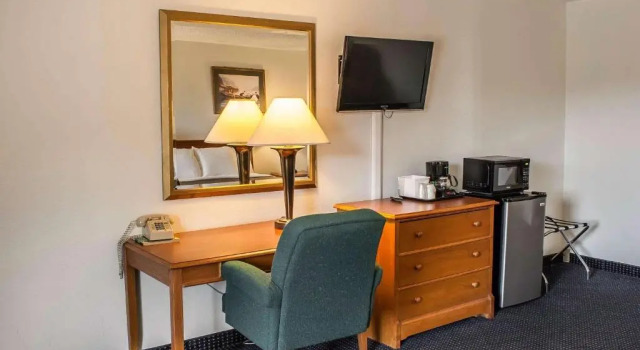 Двухместный номер Standard Econo Lodge Inn & Suites Hoquiam