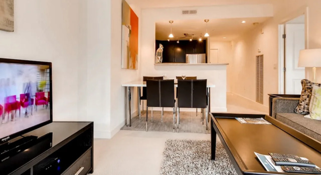 Bluebird Suites near National Airport
