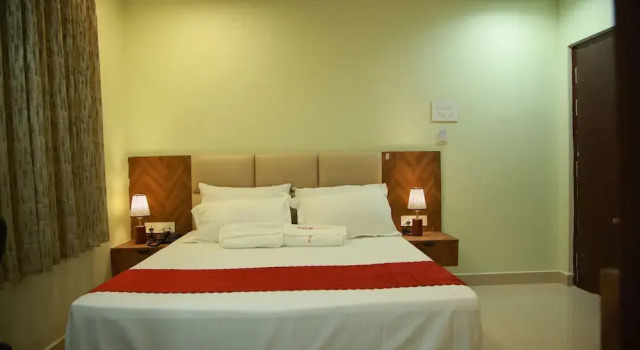 Novel Hotel, Rezerwuj Hotel Hajdarabad 
