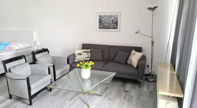 Люкс Deluxe Apartment`s Nr 2, 2-B , 2-C und 2-D , in Stuttgart Stadtmitte